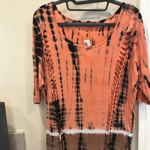 Tie Dye Top. 3/4 sleeves